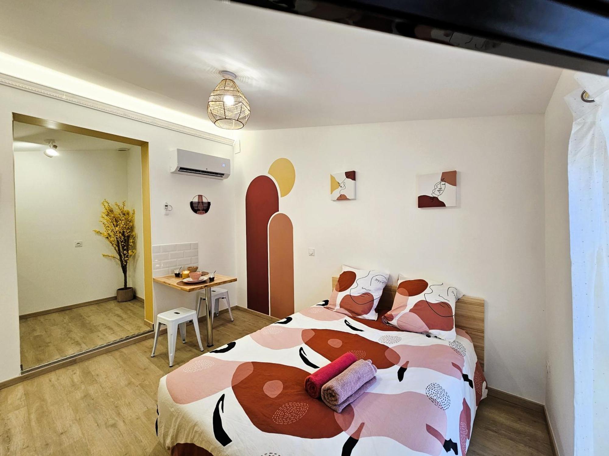 Tout Confort ! Centre-Ville, Climatisation, Parking, Wifi, Calme, Tv Carcassonne Eksteriør billede